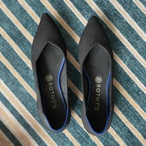 Black pointed rothys